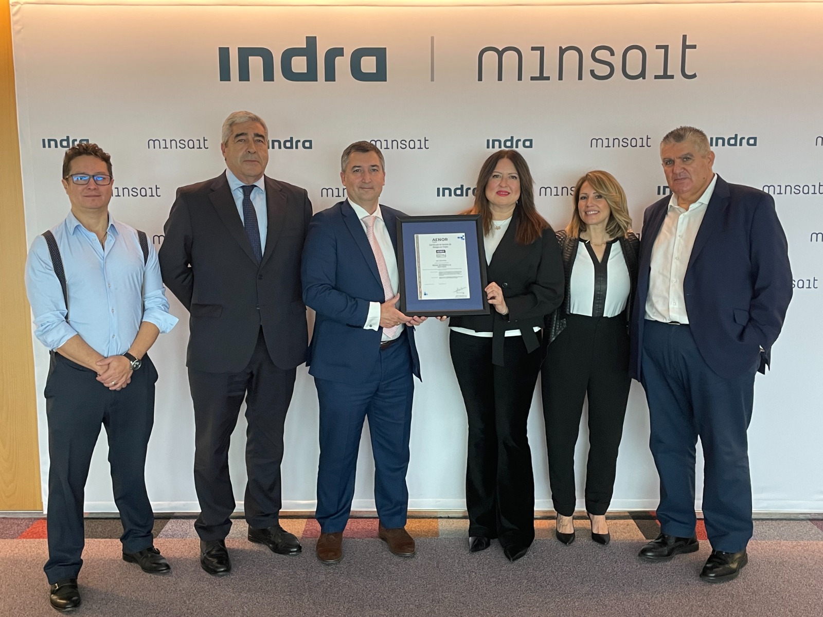 Indra, primera empresa espanyola que obté la certificació ISO 31030 d'AENOR